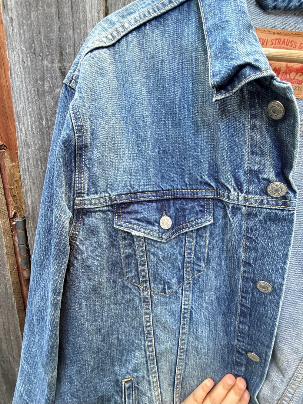 Levi’s Trucker Denim Jacket Women’s XXL Oversized Light Wash Blue Jean Jacket - Picture 5 of 14